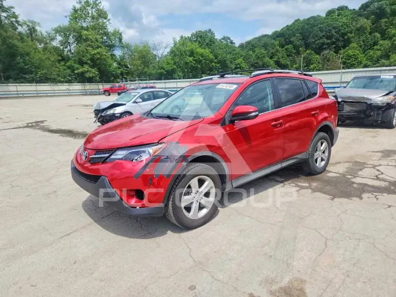 2013 Toyota RAV4 фото