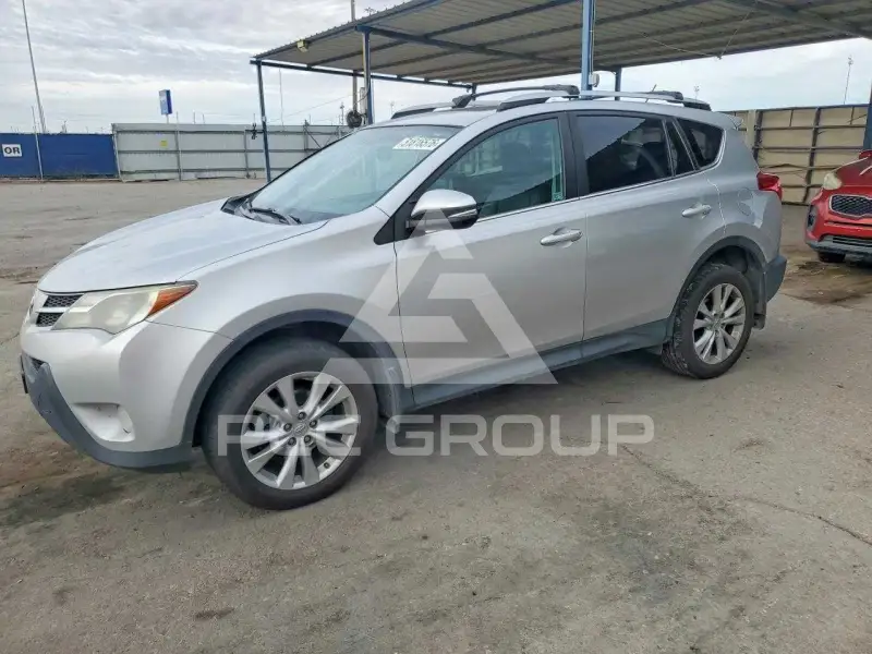 2013 Toyota RAV4 photo