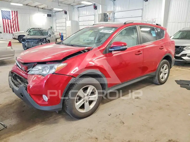 2013 Toyota RAV4 фото