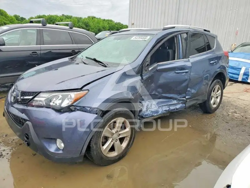 2013 Toyota RAV4 photo