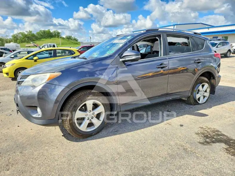 2013 Toyota RAV4 фото