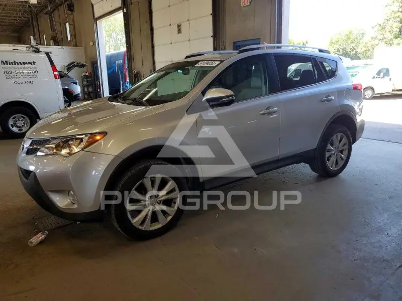 2013 Toyota RAV4 photo