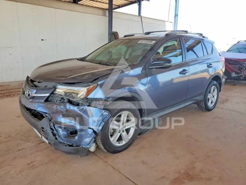 2013 Toyota RAV4 photo