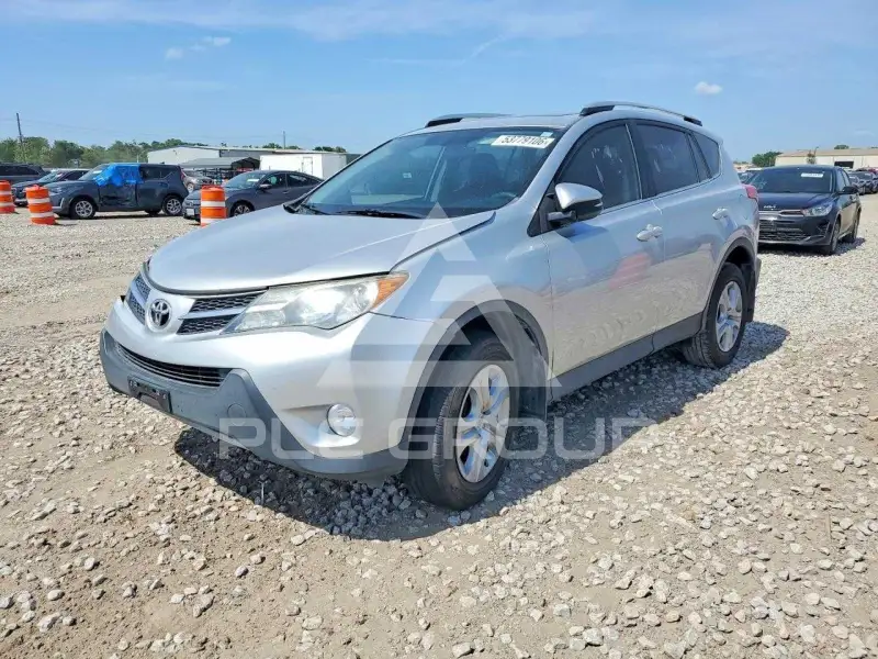 2013 Toyota RAV4 photo