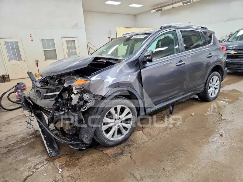 2013 Toyota RAV4 фото