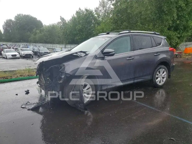 2013 Toyota RAV4 photo