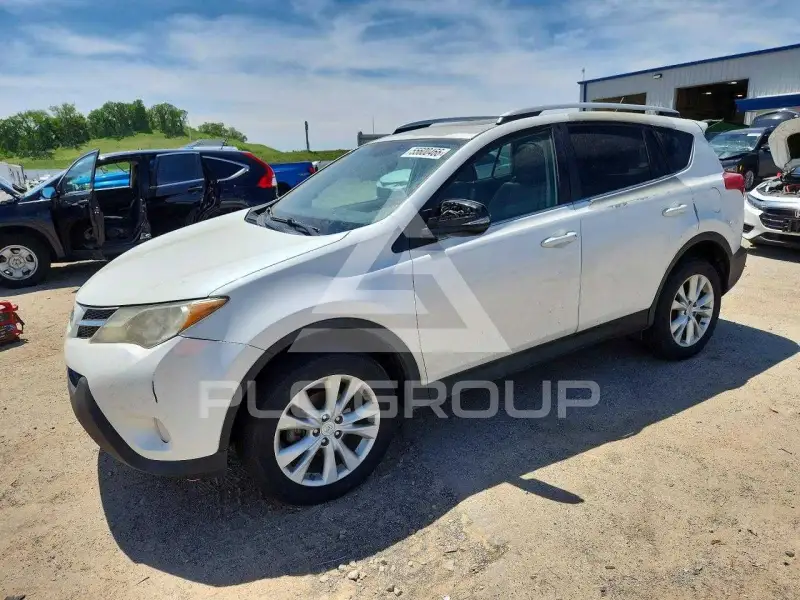 2013 Toyota RAV4 photo