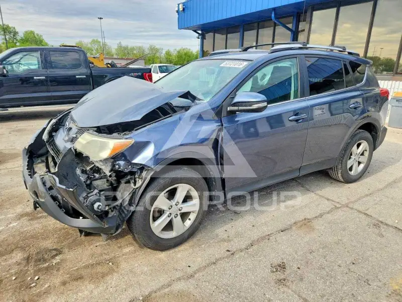 2013 Toyota RAV4 фото