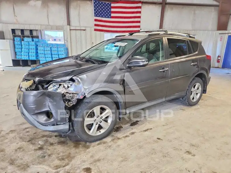 2013 Toyota RAV4 photo