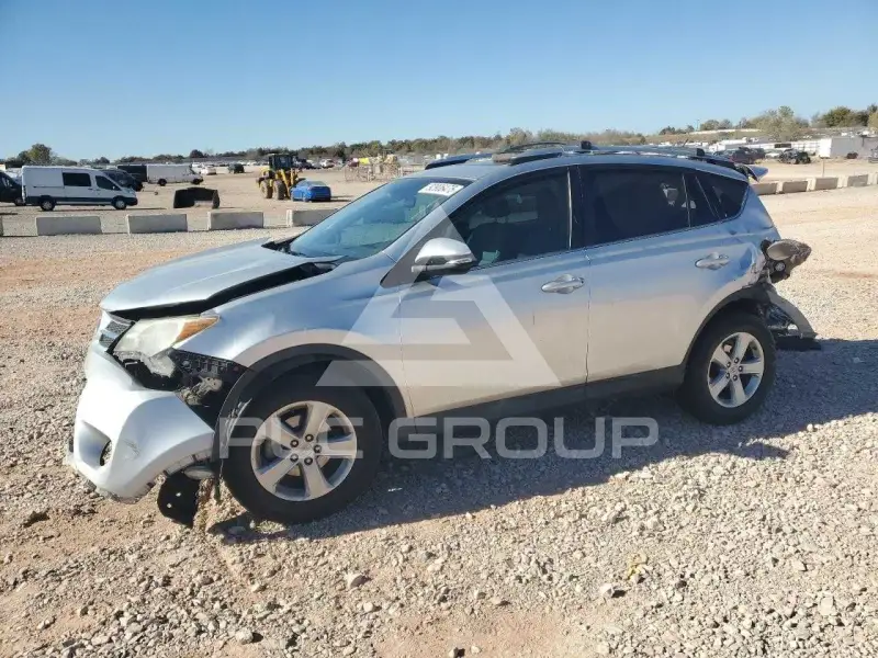 2013 Toyota RAV4 фото