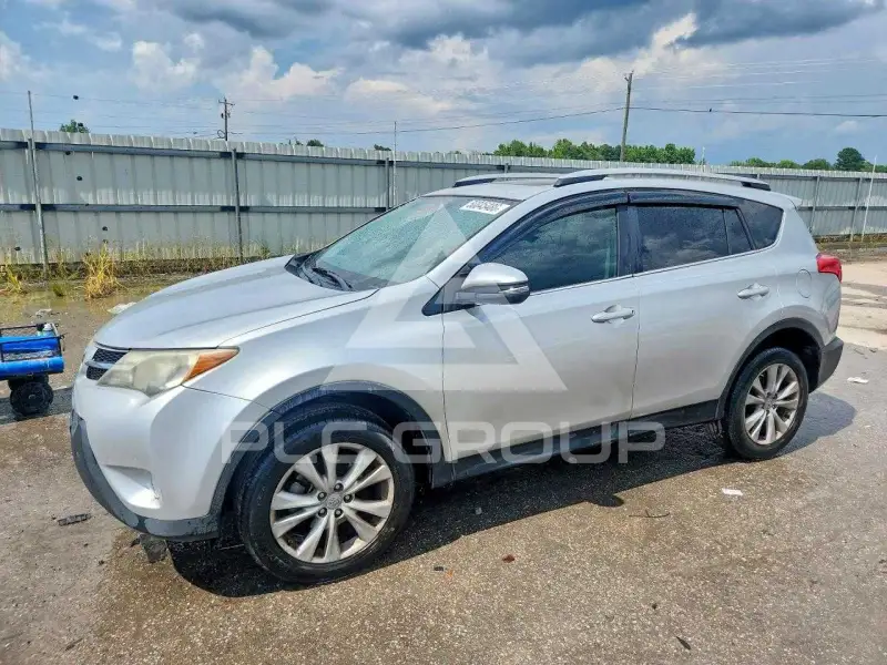 2013 Toyota RAV4 фото