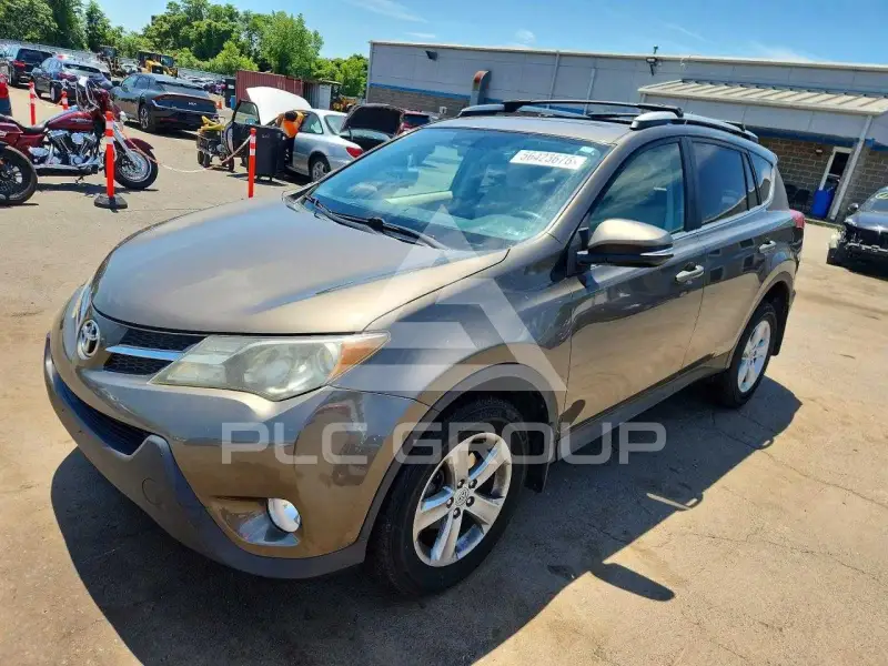 2013 Toyota RAV4 photo