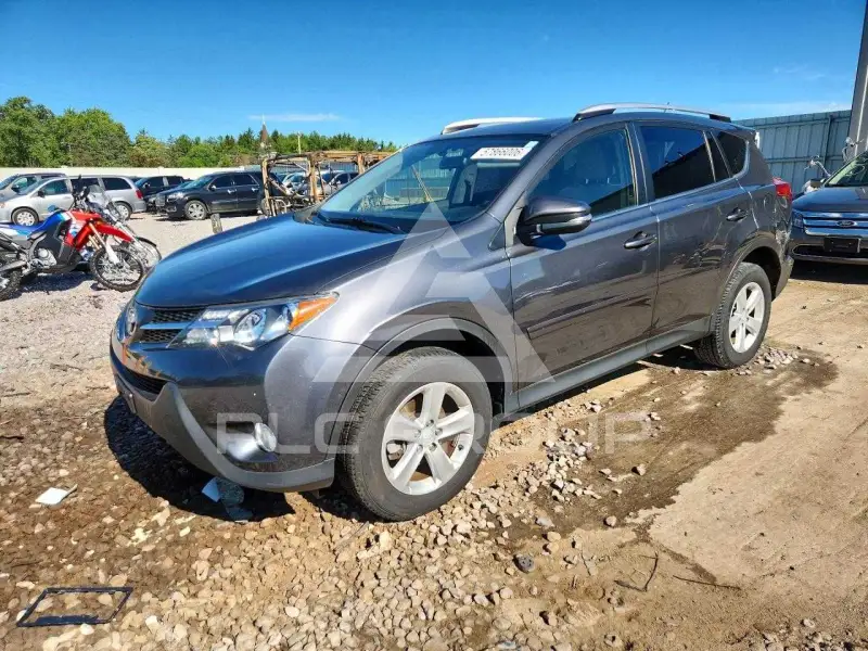 2013 Toyota RAV4 photo
