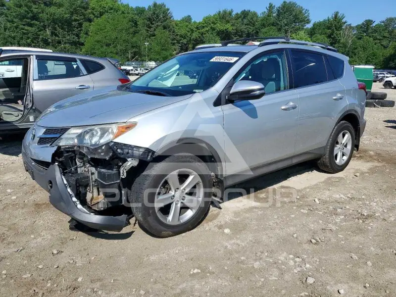2013 Toyota RAV4 фото