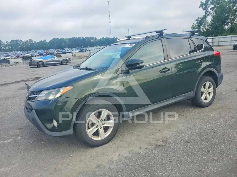 2013 Toyota RAV4 photo