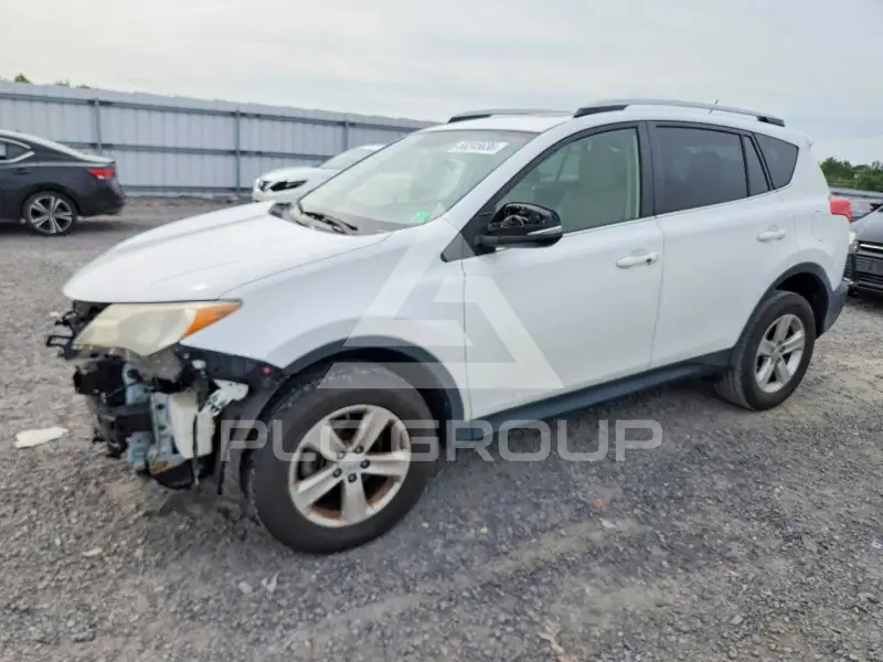 2013 Toyota RAV4 фото
