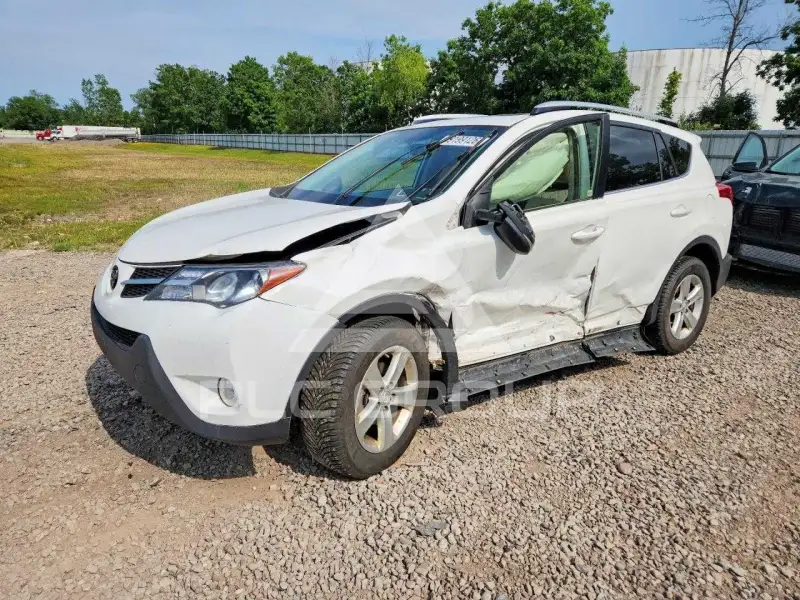 2013 Toyota RAV4 photo