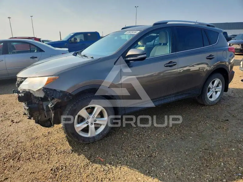 2013 Toyota RAV4 фото