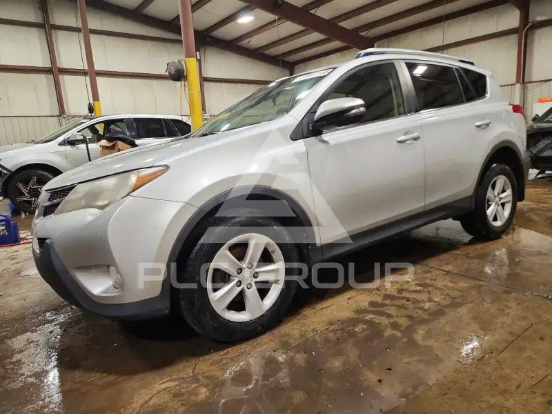 2013 Toyota RAV4 фото