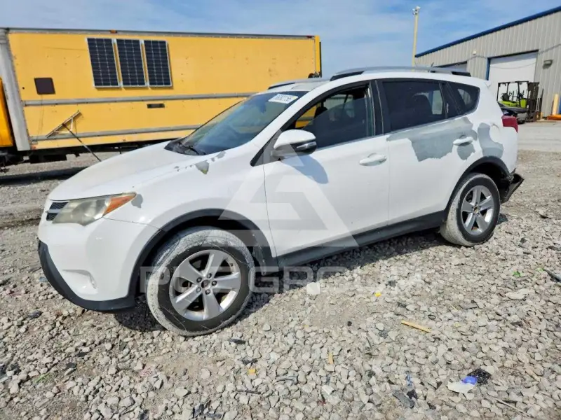 2013 Toyota RAV4 photo
