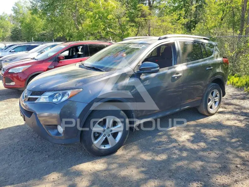 2013 Toyota RAV4 photo