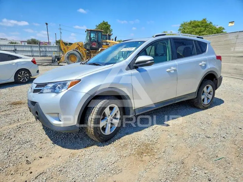 2013 Toyota RAV4 фото