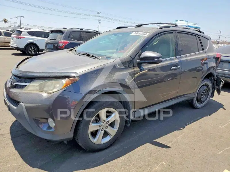 2013 Toyota RAV4 фото