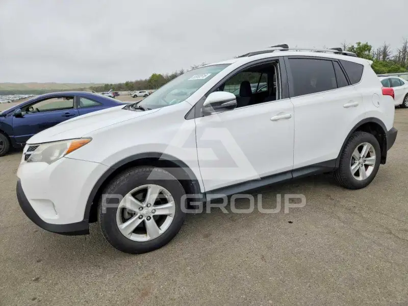 2013 Toyota RAV4 photo