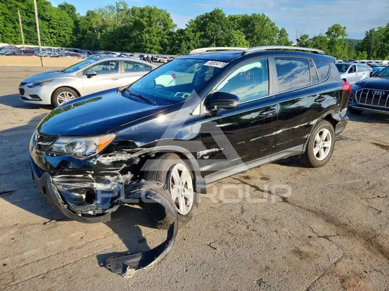 2013 Toyota RAV4 фото