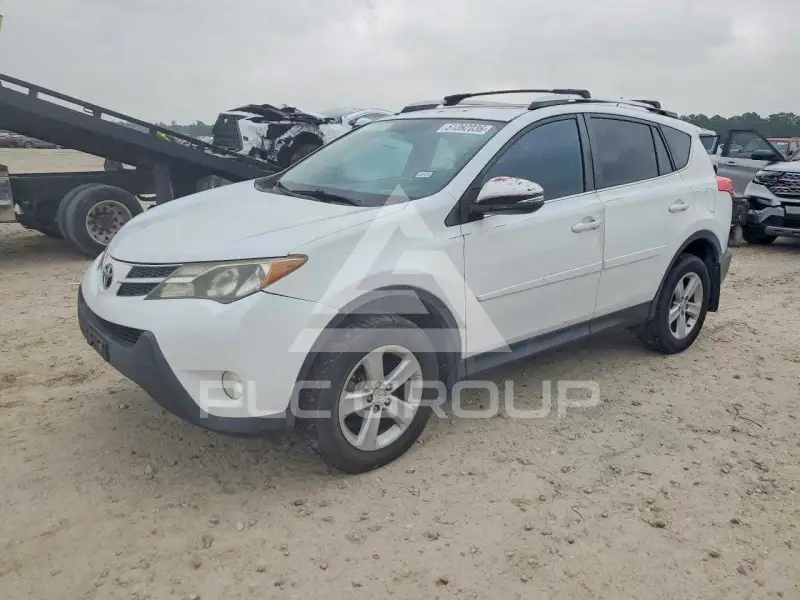 2013 Toyota RAV4 фото