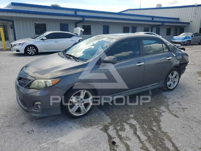 2013 Toyota COROLLA photo