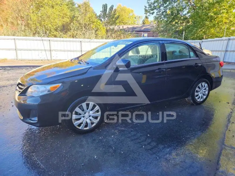 2013 Toyota COROLLA photo