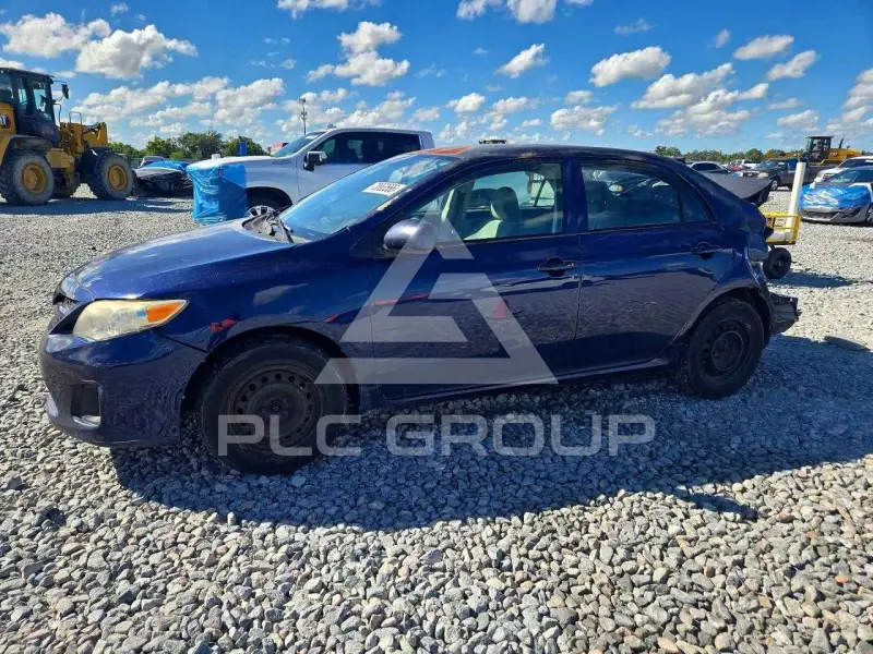 2013 Toyota COROLLA photo
