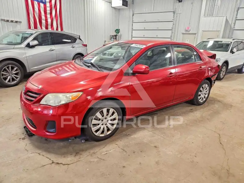 2013 Toyota COROLLA фото