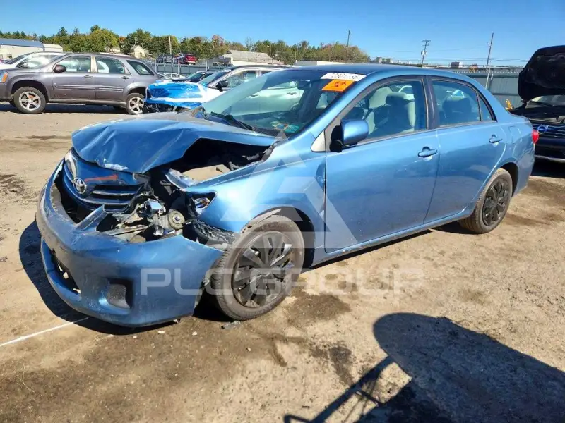 2013 Toyota COROLLA photo