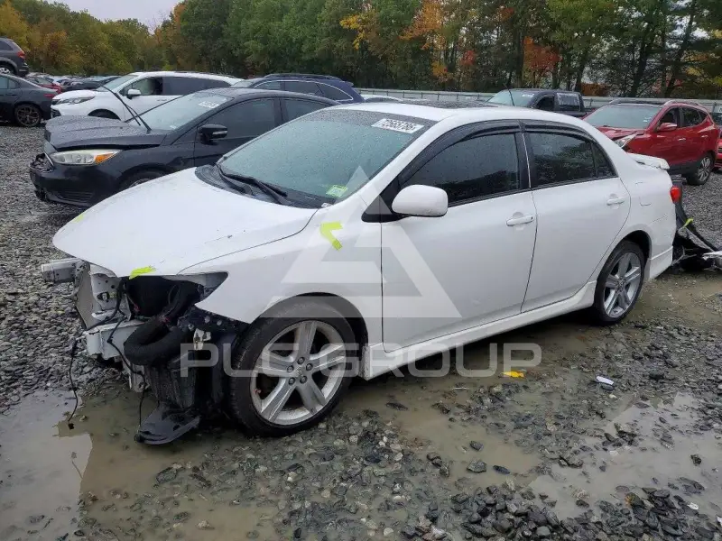 2013 Toyota COROLLA photo