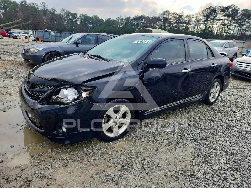 2013 Toyota COROLLA фото