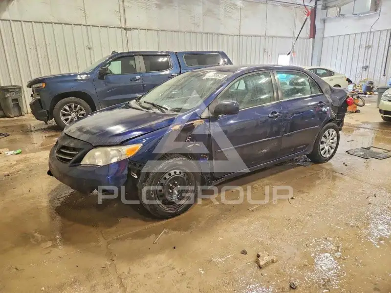 2013 Toyota COROLLA фото