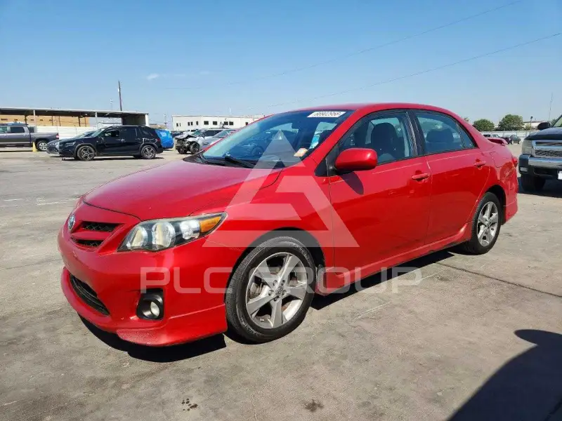2013 Toyota COROLLA фото