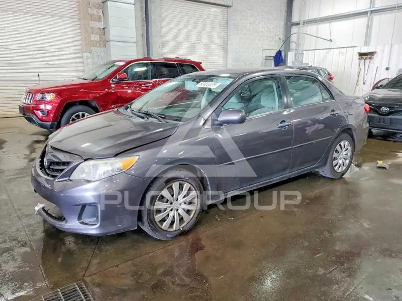 2013 Toyota COROLLA photo