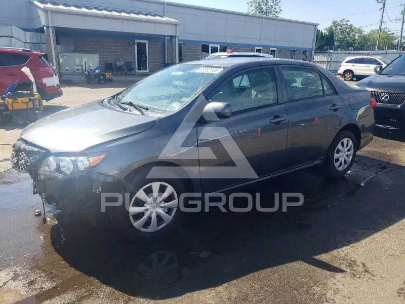 2013 Toyota COROLLA фото