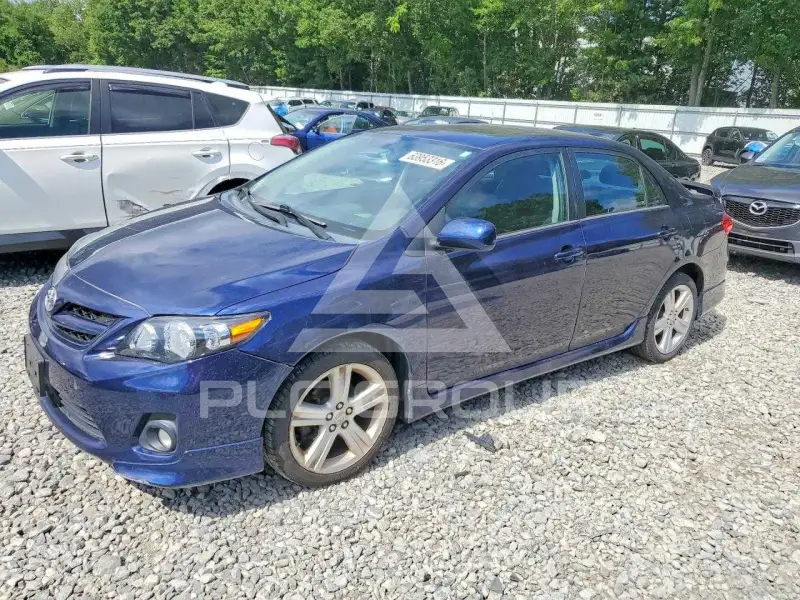 2013 Toyota COROLLA фото