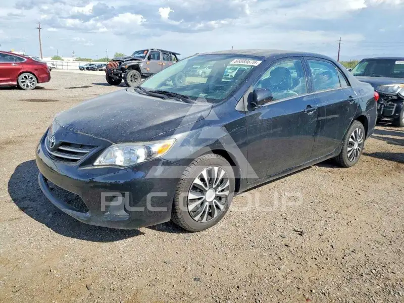 2013 Toyota COROLLA фото