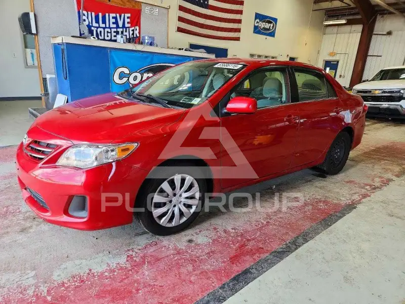 2013 Toyota COROLLA фото
