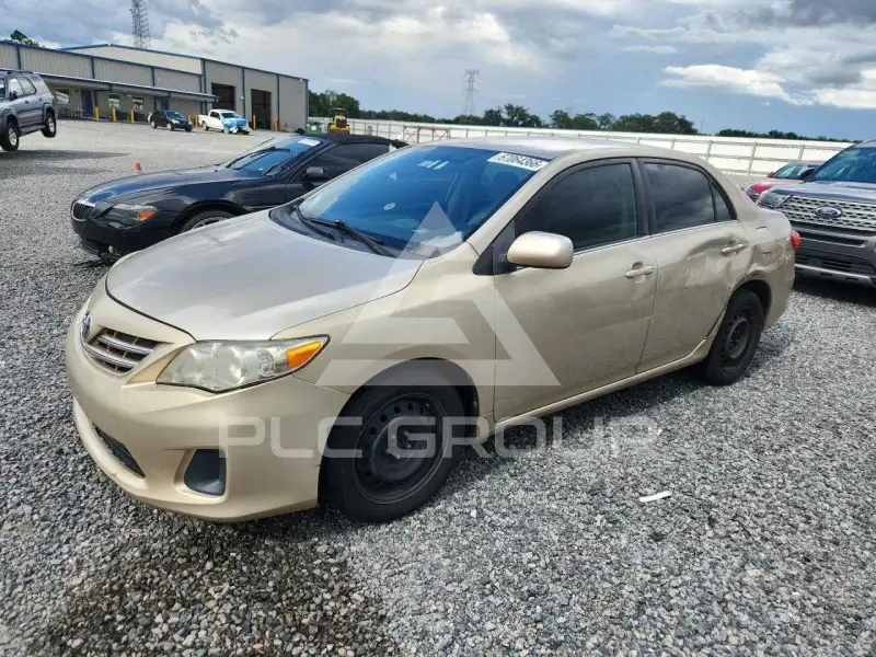 2013 Toyota COROLLA photo