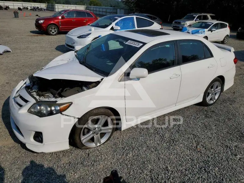 2013 Toyota COROLLA фото