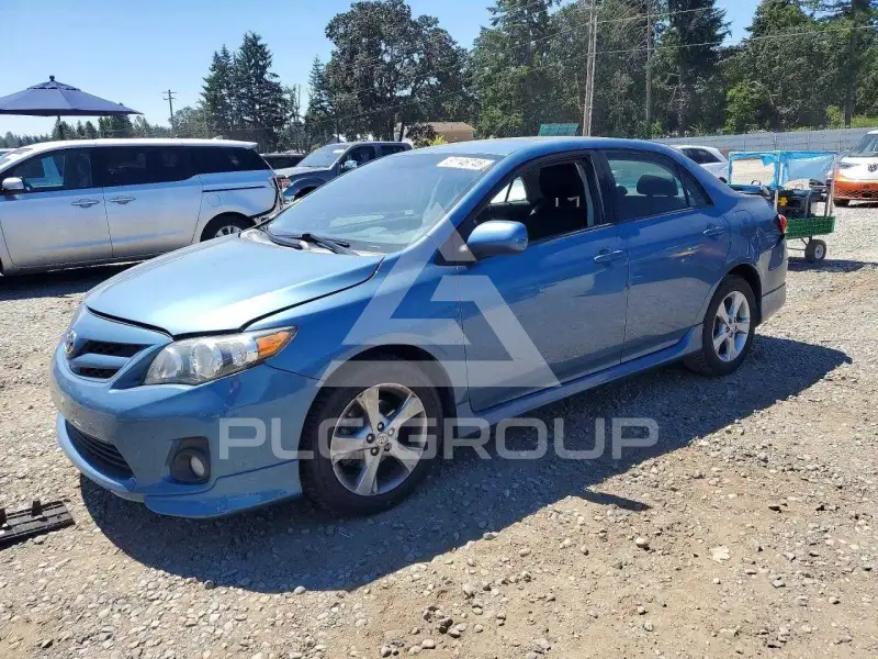 2013 Toyota COROLLA photo