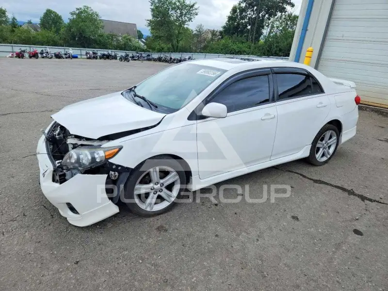 2013 Toyota COROLLA photo