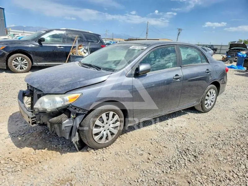 2013 Toyota COROLLA photo