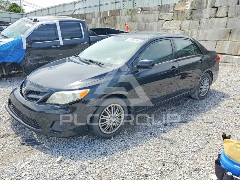 2013 Toyota COROLLA photo